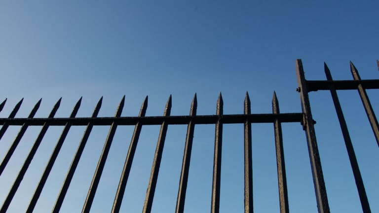 Aluminum Fence Installation in Blue Island, IL