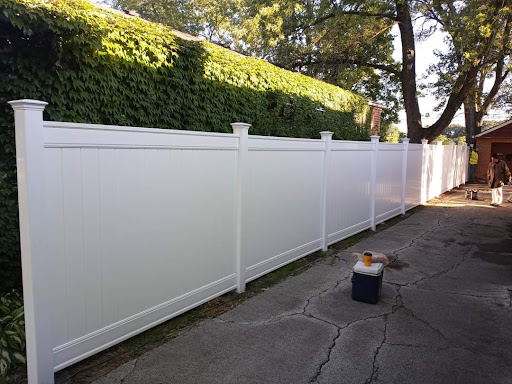 Vinyl Fence Installation in Blue Island, IL